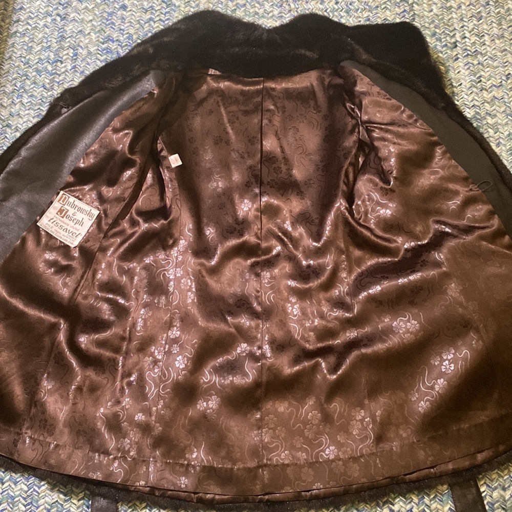 EUC Vintage Faux Fur Coat - Picture 8 of 12